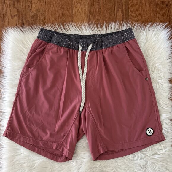 Vuori Kore Shorts Men’s Medium 7” Lined Athletic Board Shorts Saltwater Red V302 - Picture 1 of 9